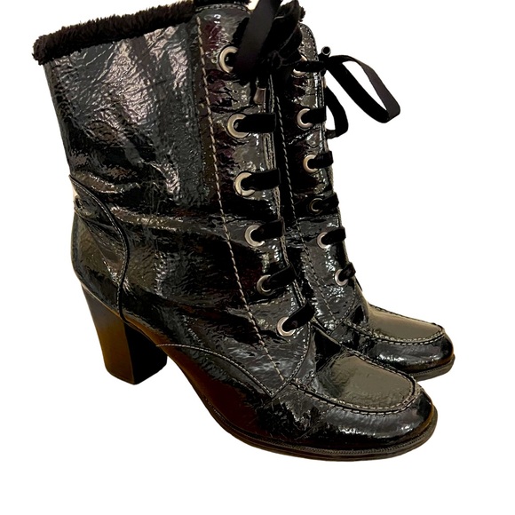 SPORTO BLOCK HEELED ZIP SIDE BOOTIES- SIZE 8.5 M. COMFY-WATERPROOF (fur lining) - Picture 1 of 16